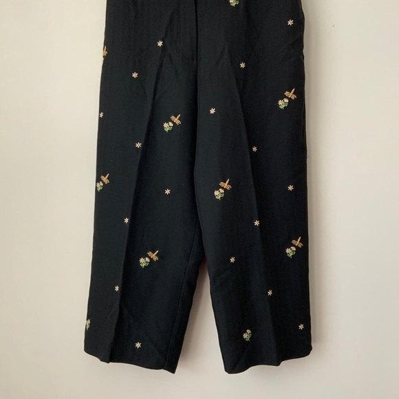 Alfred Dunner Capri Women Size 12 Black Novelty Embroidered Pusher Pants - Picture 4 of 11